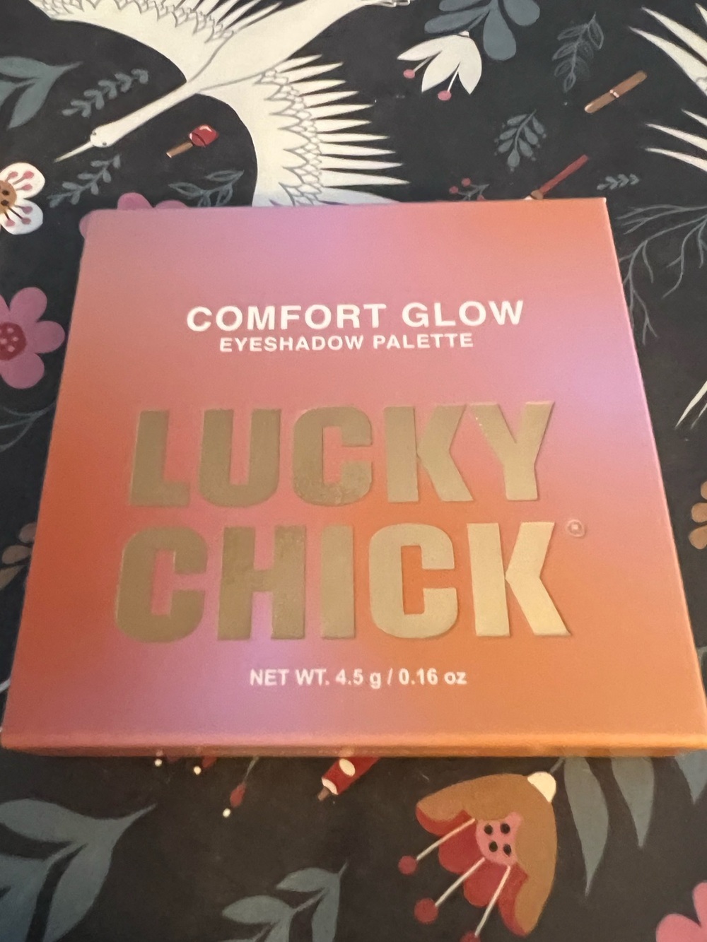 Lucky Chick Comfort Glow Eyeshadow Palette — Peach Pink Glow